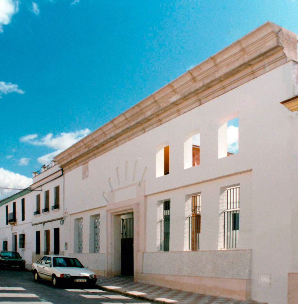 0989_HERRERA_01